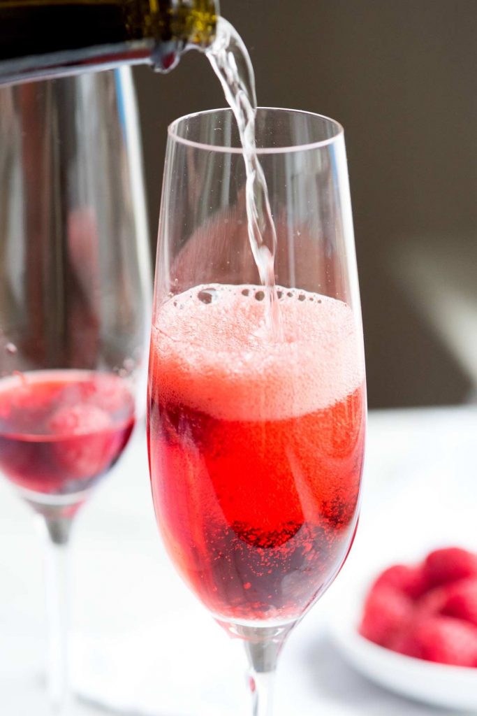 Kir Royal Cocktail - Kir Royal ricetta cocktail | MixolopediA